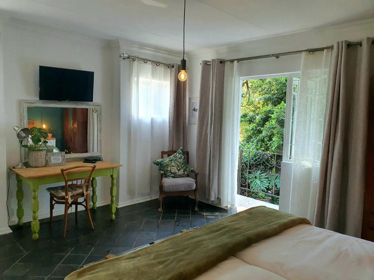 Waterhouse Guest Lodge In Muckleneuk Pretoria Luaran gambar