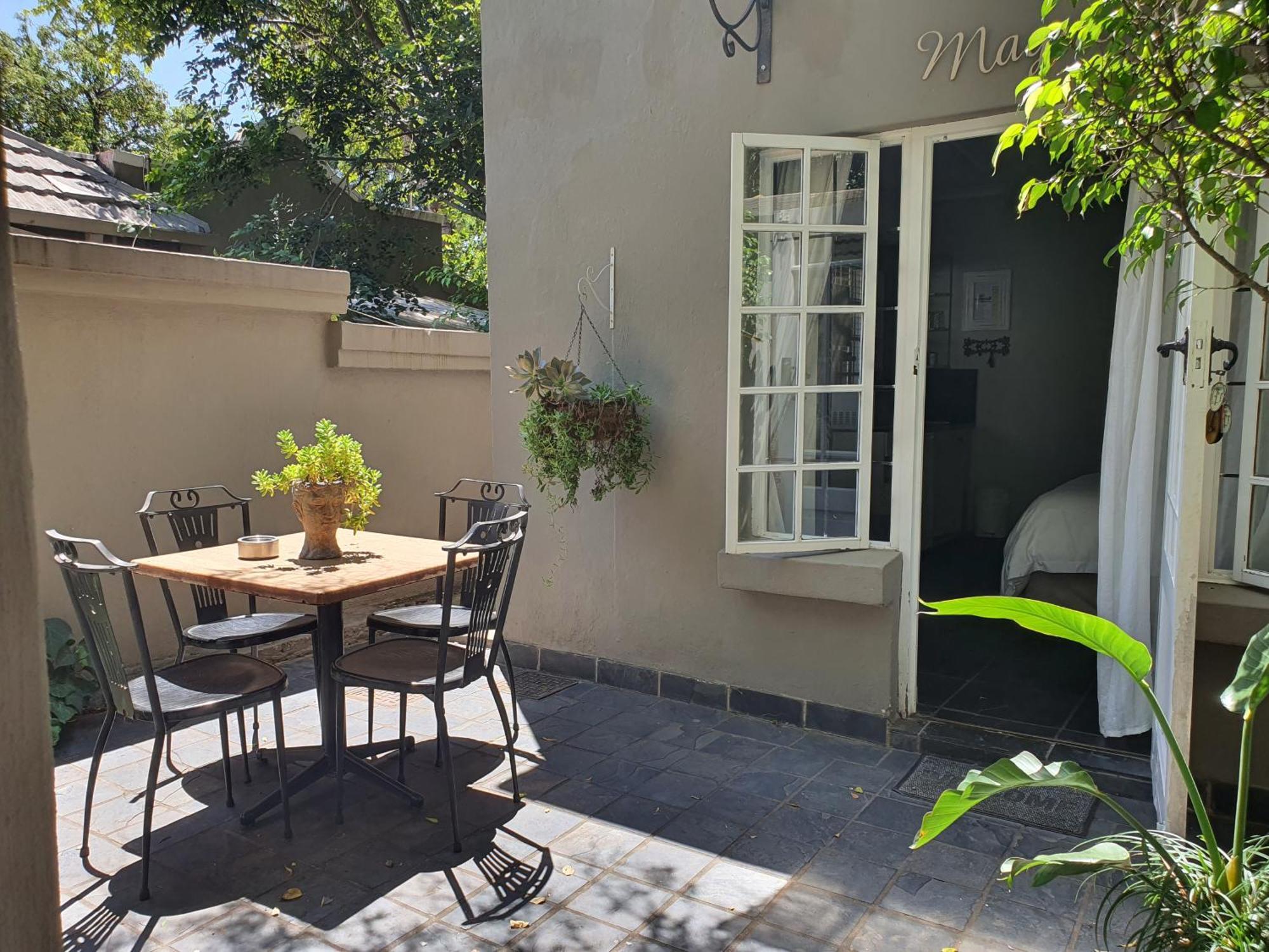 Waterhouse Guest Lodge In Muckleneuk Pretoria Bilik gambar