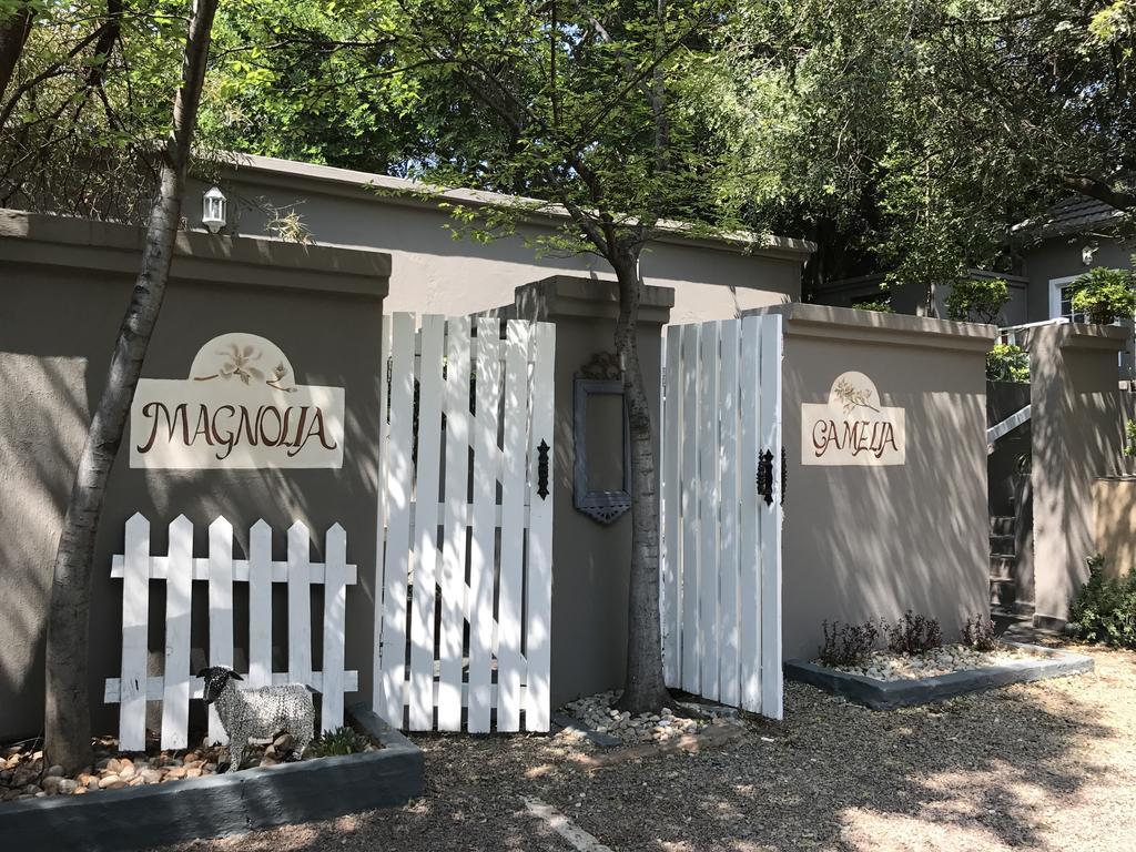 Waterhouse Guest Lodge In Muckleneuk Pretoria Luaran gambar