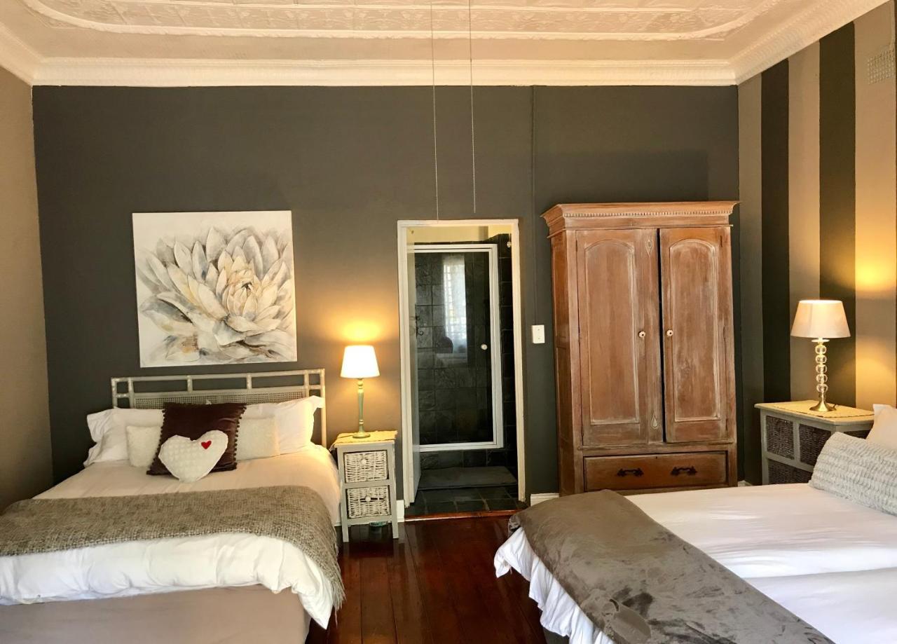 Waterhouse Guest Lodge In Muckleneuk Pretoria Luaran gambar