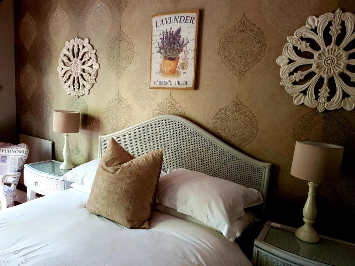 Waterhouse Guest Lodge In Muckleneuk Pretoria Luaran gambar